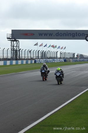 Start/Finish Straight, Donington