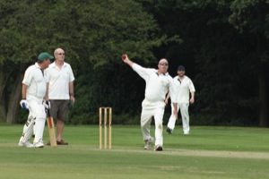 Darren Bowls Some Dolly-Drops