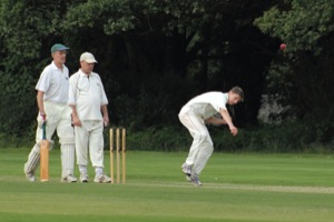 Oppo Bowler in Action